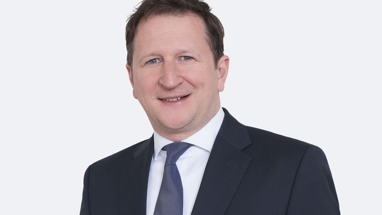 Dr. Sascha Lerch